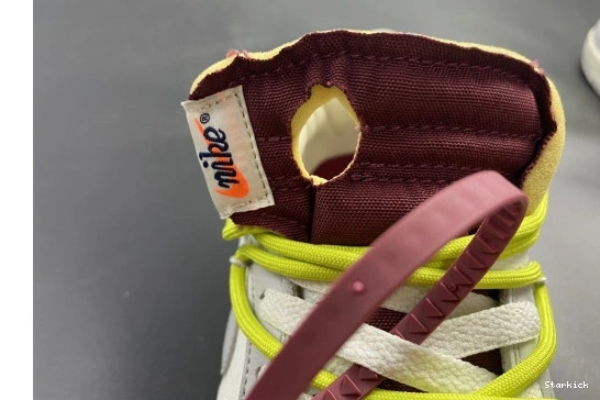 Dunk DM1602-106 Nike Low Lot 8  O-W 0119